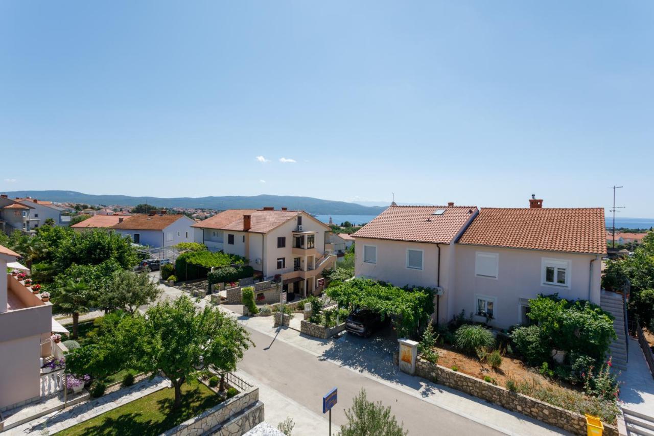 Apartments Lacic Krk Town Exterior photo