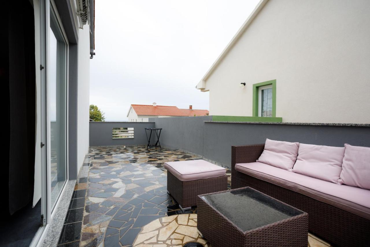Apartments Lacic Krk Town Exterior photo